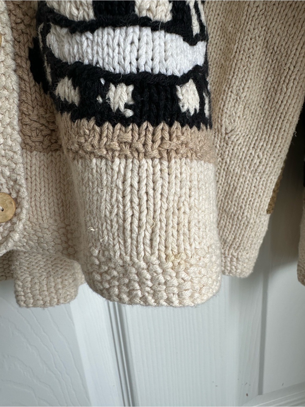 Vintage Talbots Hand Knit Cardigan Sweater Coffee Tea Mug Beige Tan Size Small - Picture 5 of 7